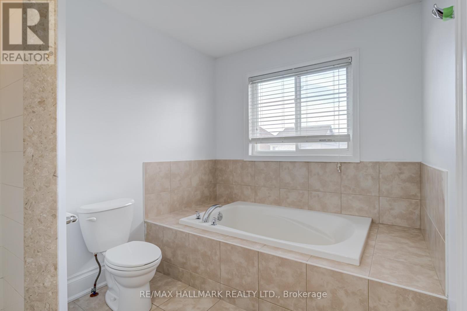 125 Faris Street, Bradford West Gwillimbury, Ontario  L3Z 0C6 - Photo 29 - N12479316