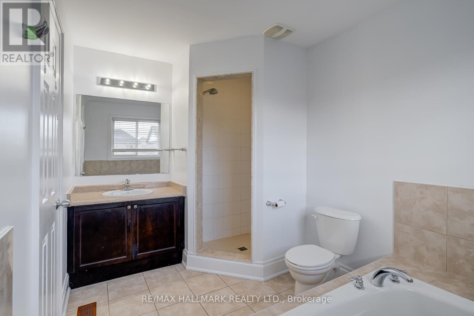 125 Faris Street, Bradford West Gwillimbury, Ontario  L3Z 0C6 - Photo 30 - N12479316