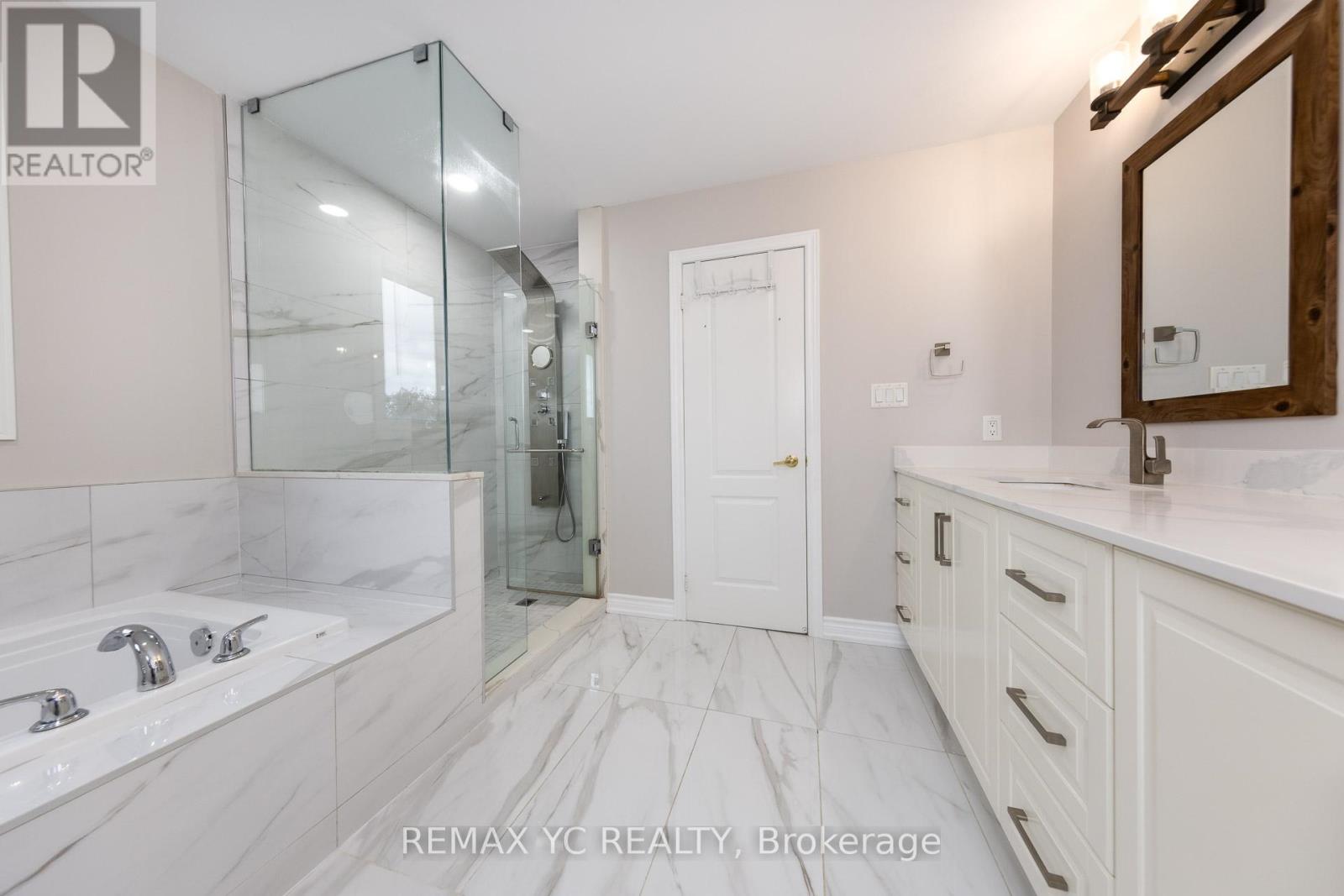 7 Riverhill Drive, Vaughan, Ontario  L6A 0P2 - Photo 36 - N12479321