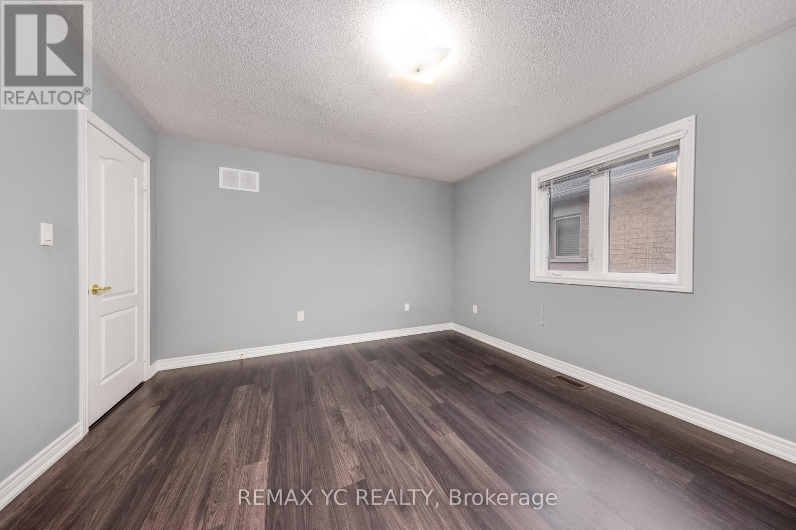 7 Riverhill Drive, Vaughan, Ontario  L6A 0P2 - Photo 38 - N12479321