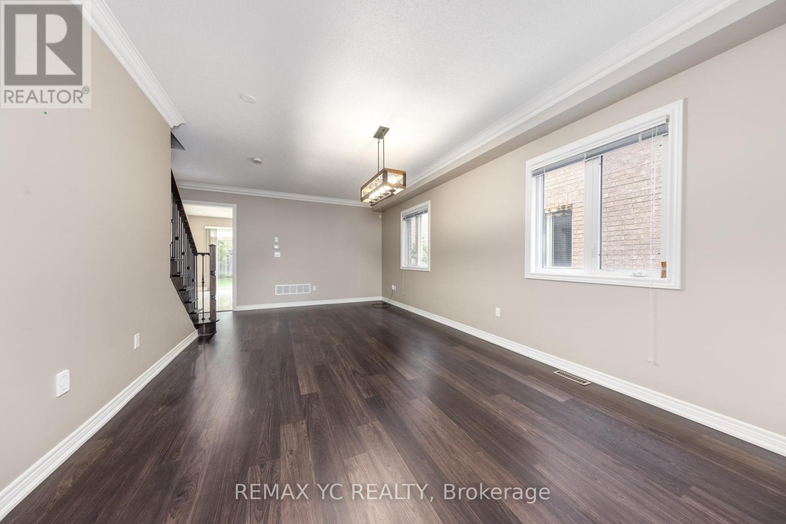 7 Riverhill Drive, Vaughan, Ontario  L6A 0P2 - Photo 6 - N12479321