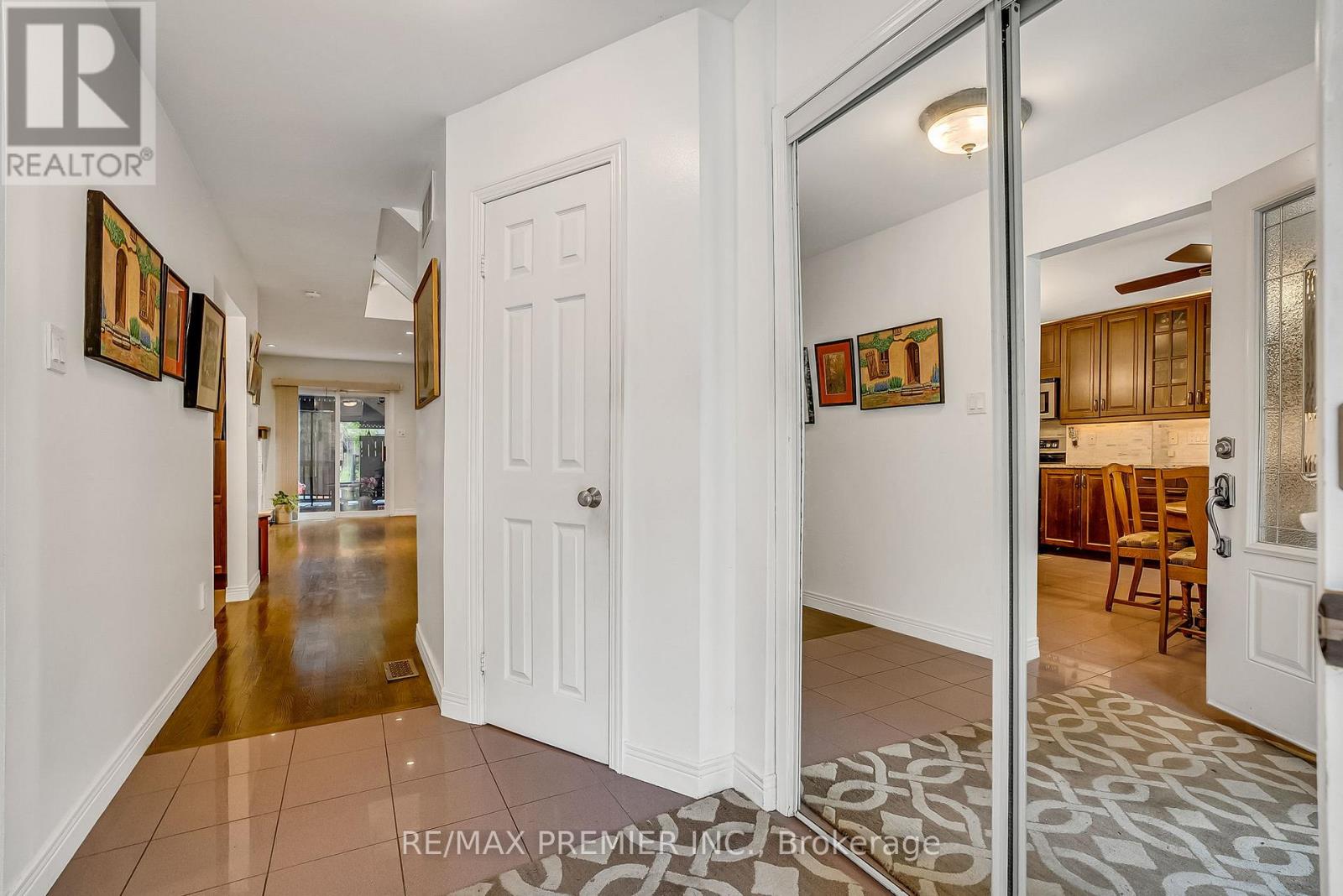 31 James Street, Vaughan, Ontario  L4L 1X6 - Photo 3 - N12479348