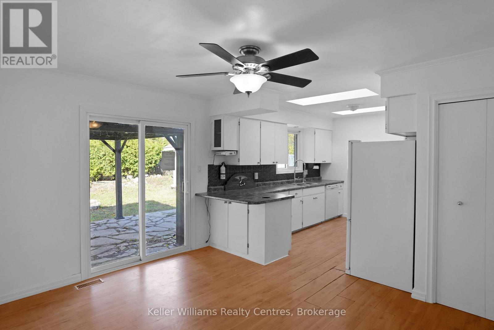 470 7th Street, Hanover, Ontario  N4N 2J4 - Photo 14 - X12479426