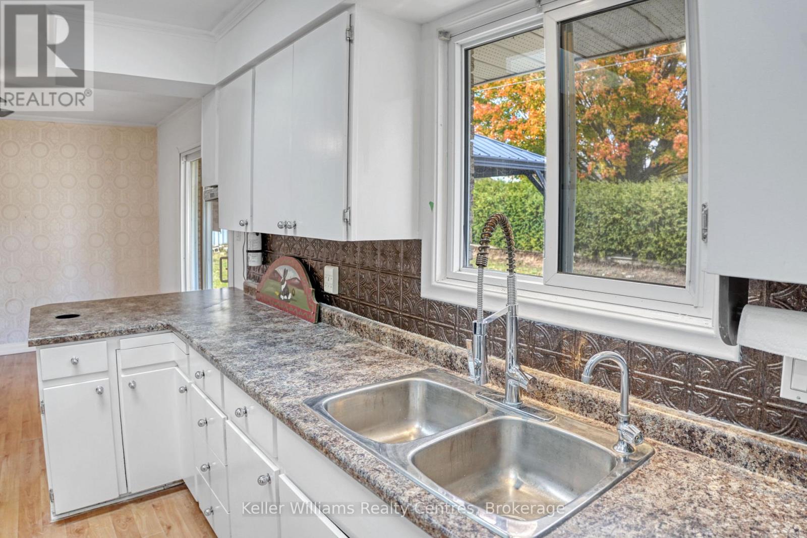 470 7th Street, Hanover, Ontario  N4N 2J4 - Photo 20 - X12479426