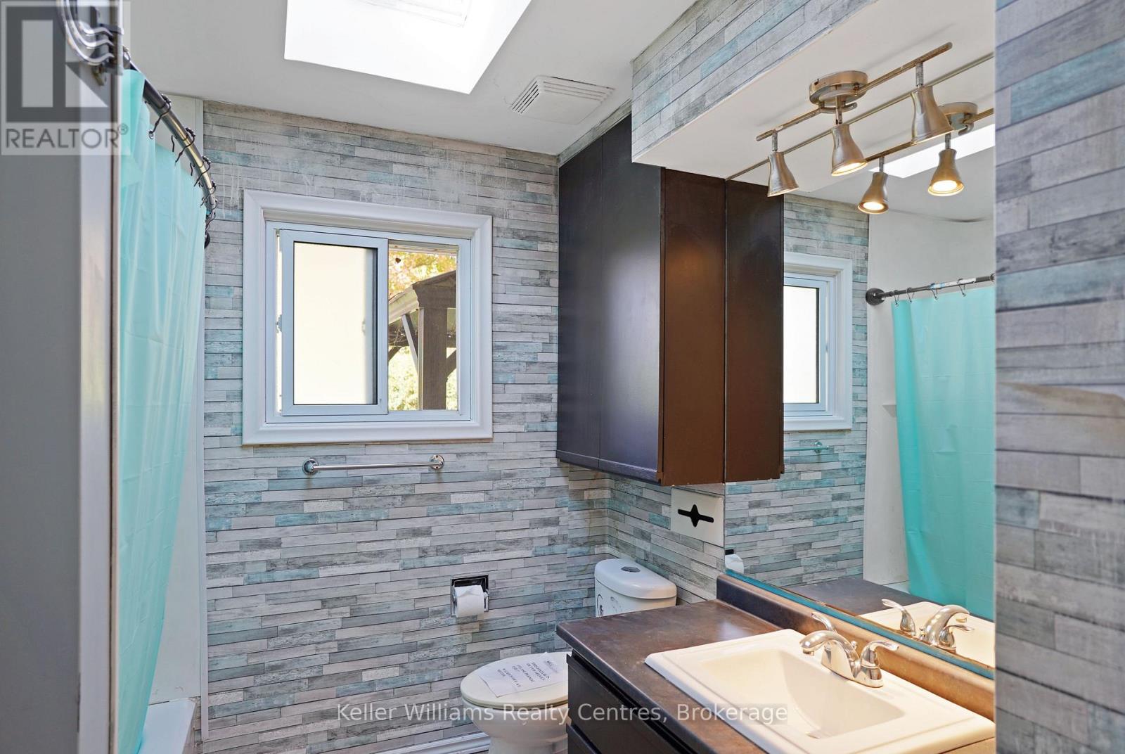 470 7th Street, Hanover, Ontario  N4N 2J4 - Photo 27 - X12479426