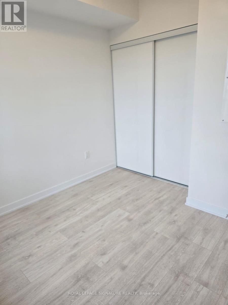 312 - 500 Plains Road E, Burlington, Ontario  L7T 2E1 - Photo 13 - W12479283