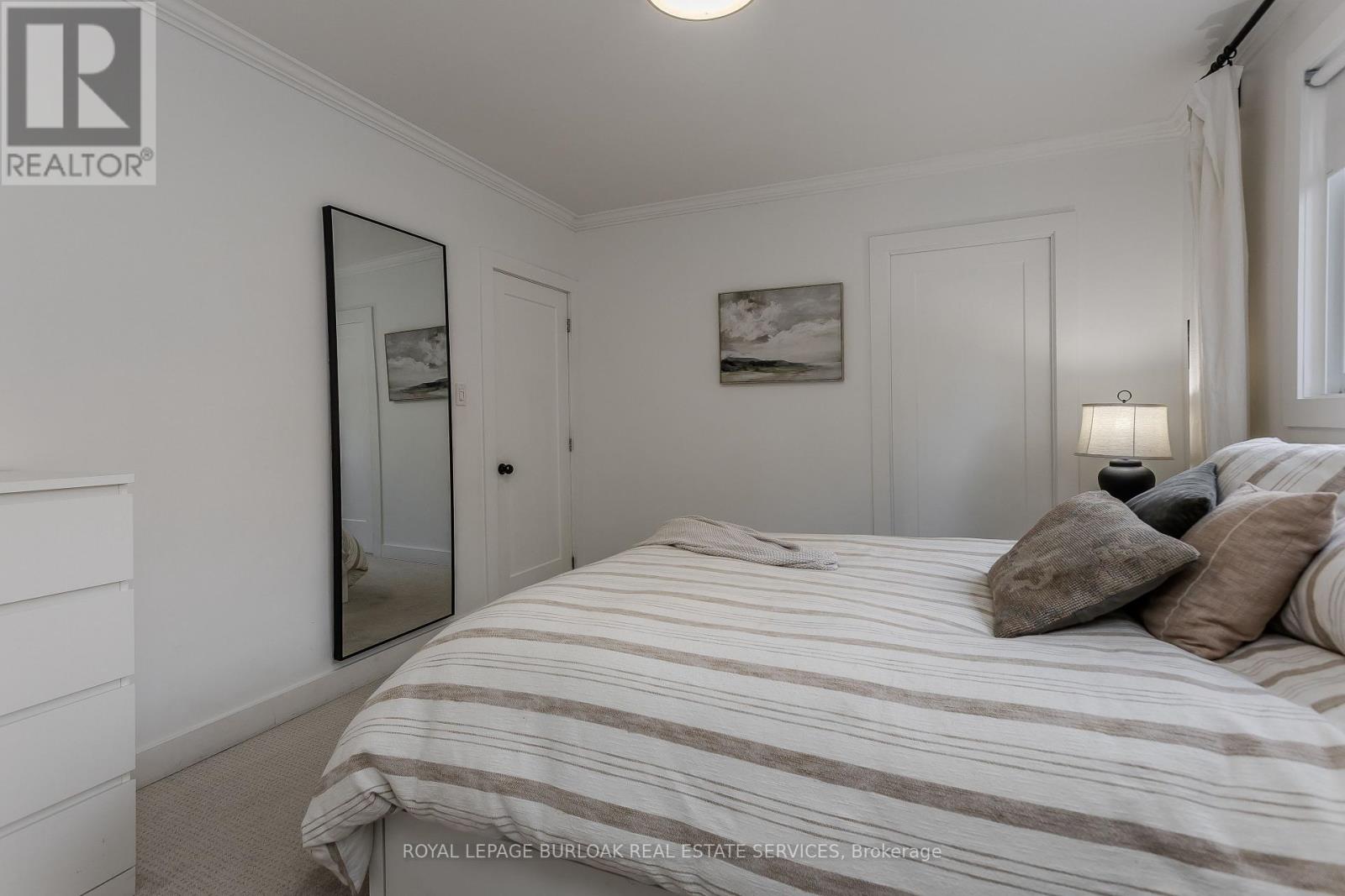 333 St Paul Street, Burlington, Ontario  L7R 3K2 - Photo 18 - W12479284