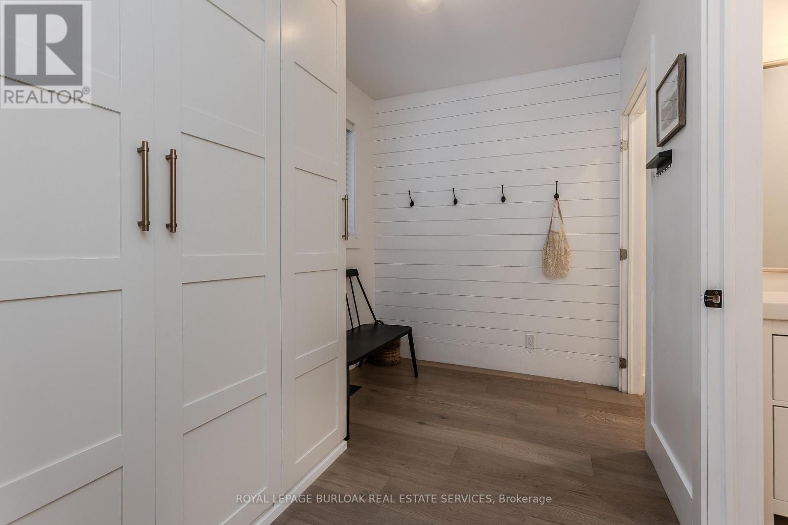 333 St Paul Street, Burlington, Ontario  L7R 3K2 - Photo 32 - W12479284