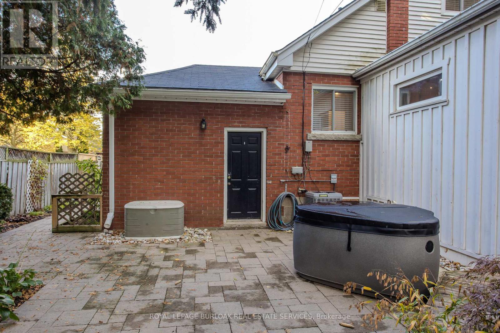 333 St Paul Street, Burlington, Ontario  L7R 3K2 - Photo 45 - W12479284