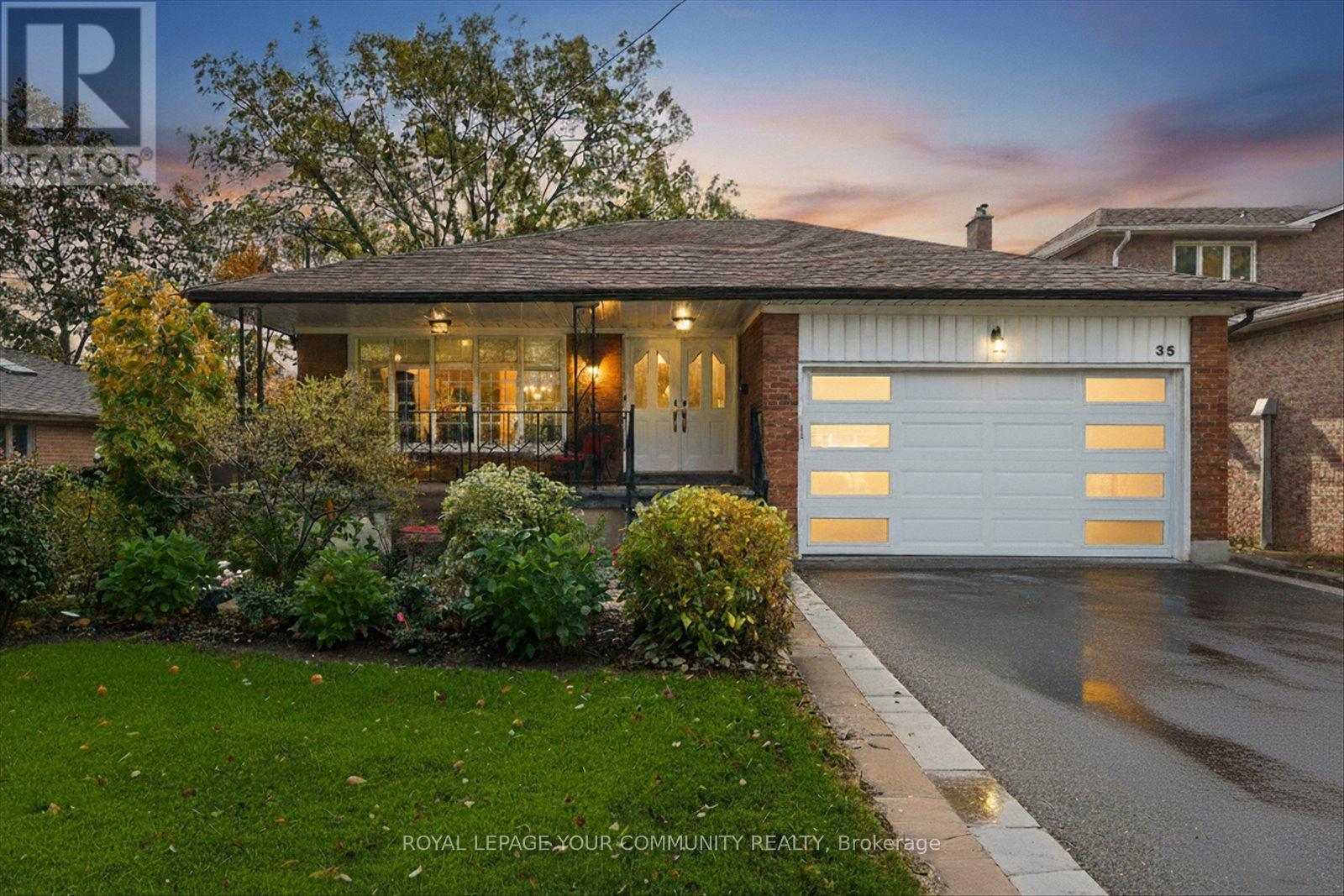 35 SUNVALE DRIVE, Toronto, Ontario