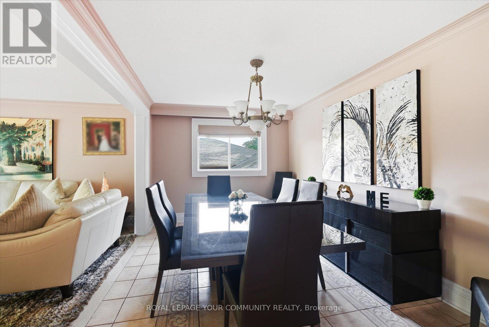35 Sunvale Drive, Toronto, Ontario  M9R 1Z4 - Photo 10 - W12479287