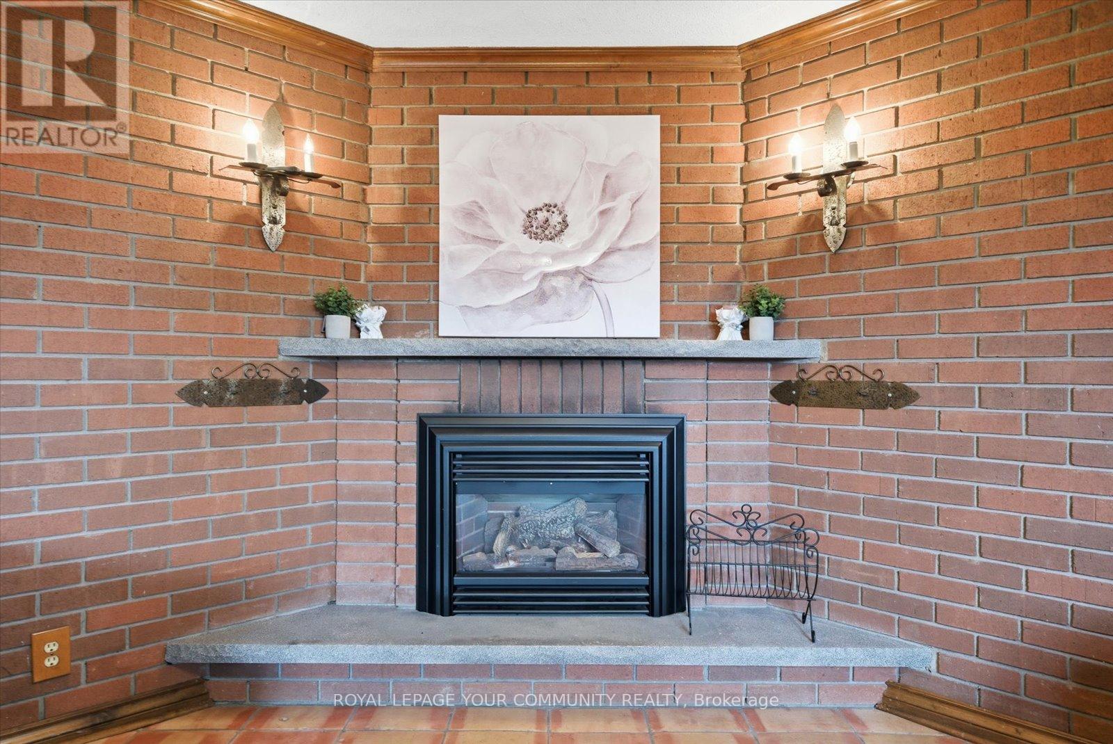35 Sunvale Drive, Toronto, Ontario  M9R 1Z4 - Photo 29 - W12479287