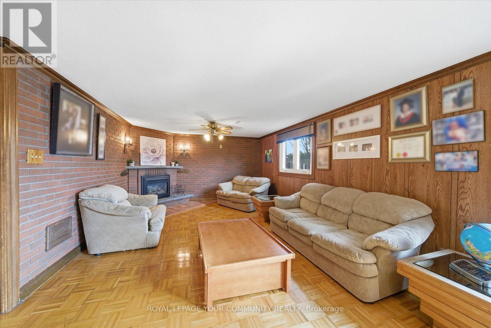 35 Sunvale Drive, Toronto, Ontario  M9R 1Z4 - Photo 30 - W12479287