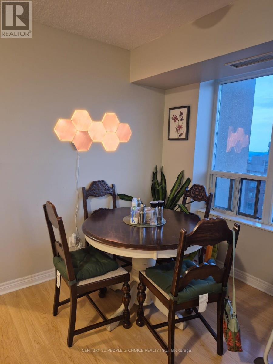 2312 - 310 Burnhamthorpe Road W, Mississauga, Ontario  L5B 4P9 - Photo 9 - W12479328