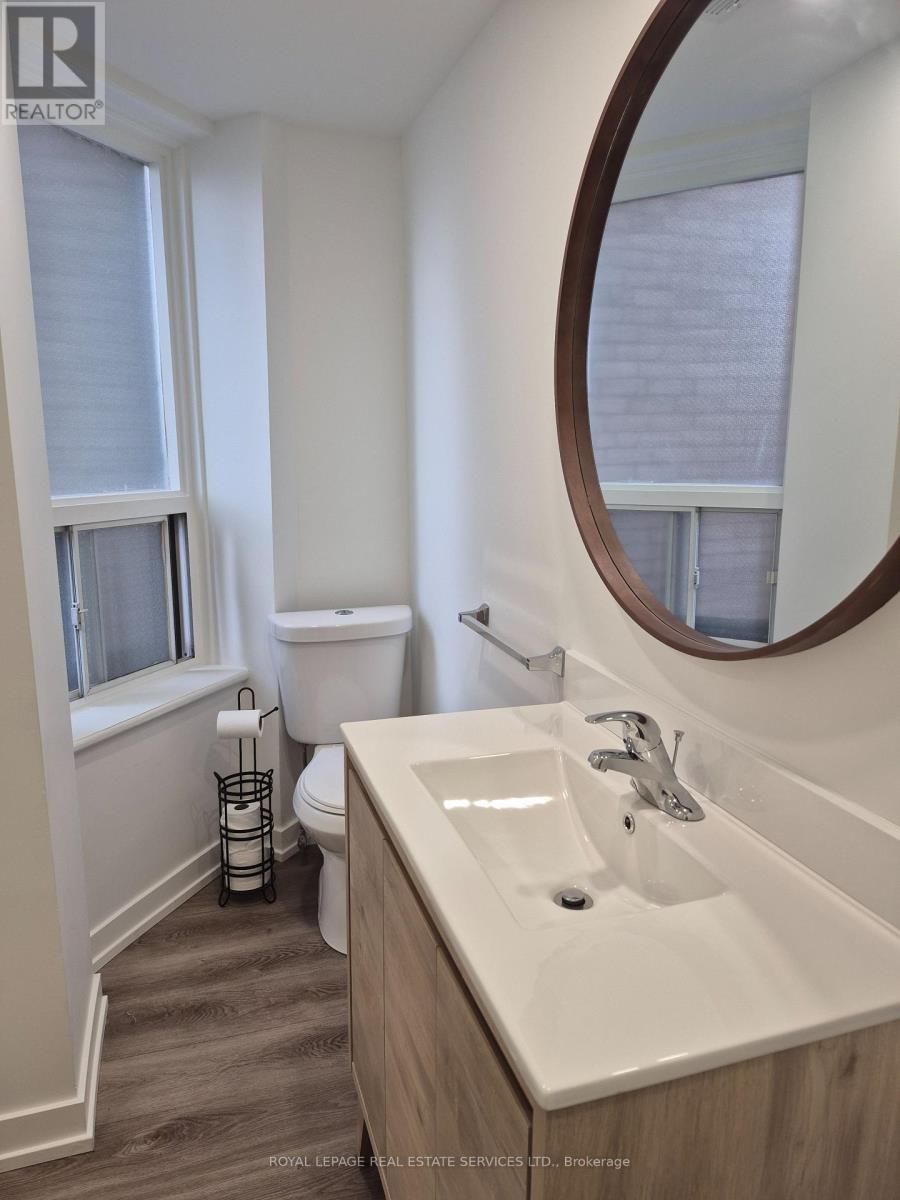2nd Flr - 1073 College Street, Toronto, Ontario  M6H 1B2 - Photo 18 - C12478980