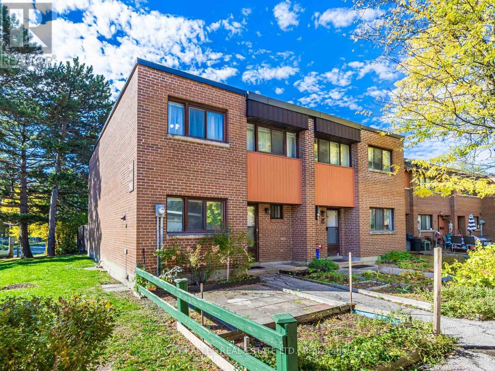 1 - 394 Driftwood Avenue, Toronto, Ontario  M3N 2P2 - Photo 2 - W12479364