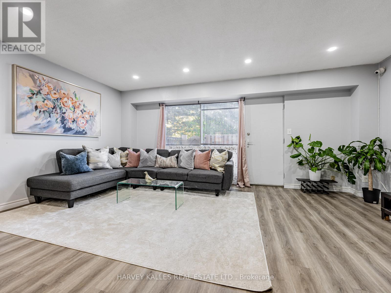 1 - 394 Driftwood Avenue, Toronto, Ontario  M3N 2P2 - Photo 6 - W12479364