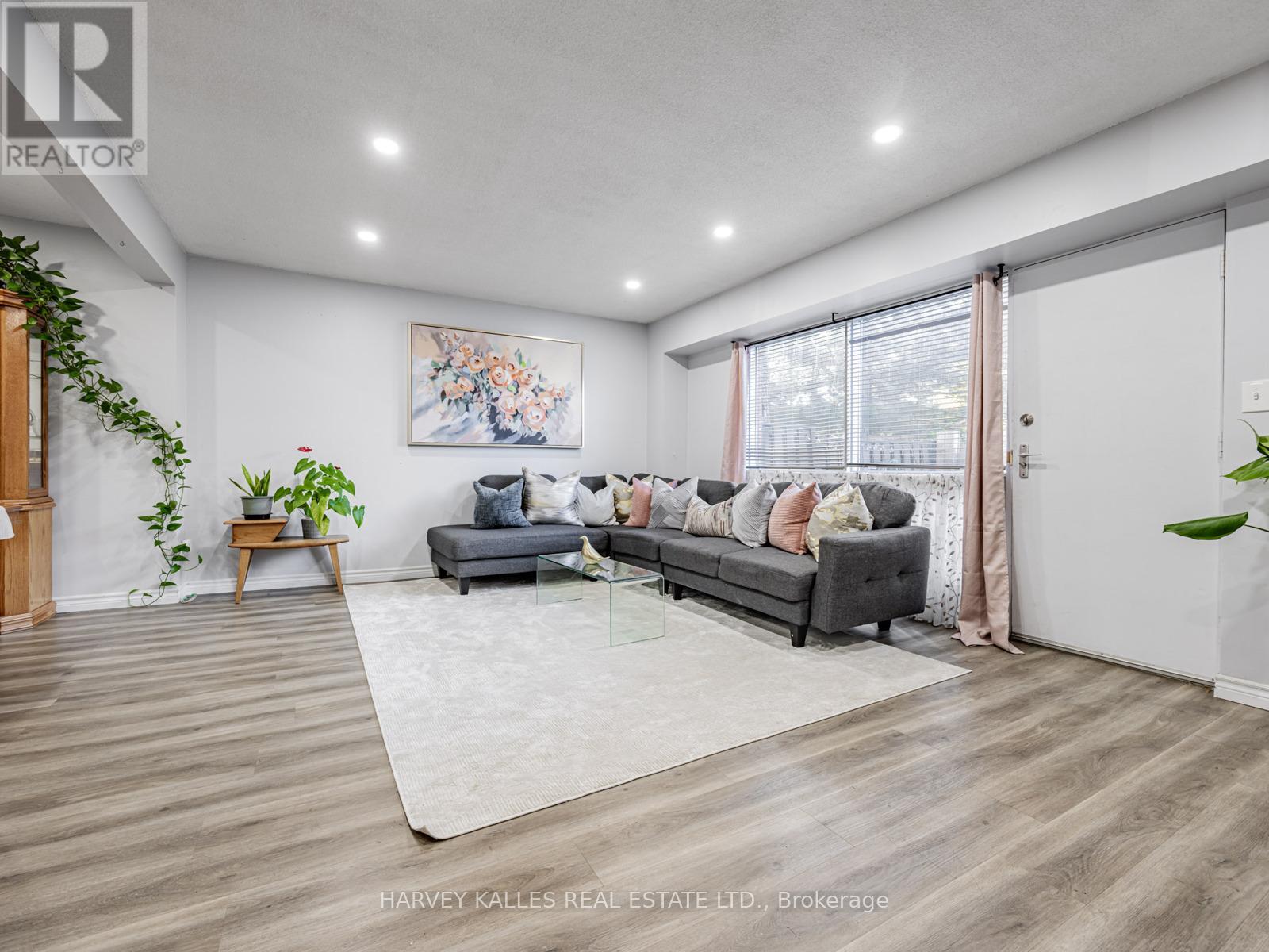 1 - 394 Driftwood Avenue, Toronto, Ontario  M3N 2P2 - Photo 7 - W12479364