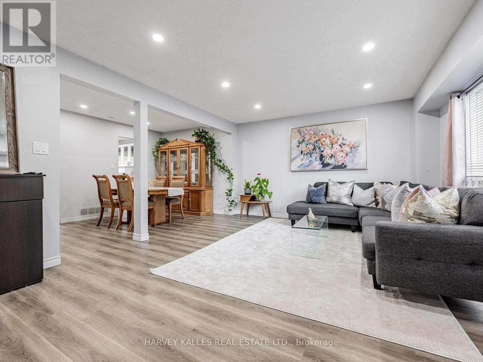 1 - 394 Driftwood Avenue, Toronto, Ontario  M3N 2P2 - Photo 8 - W12479364