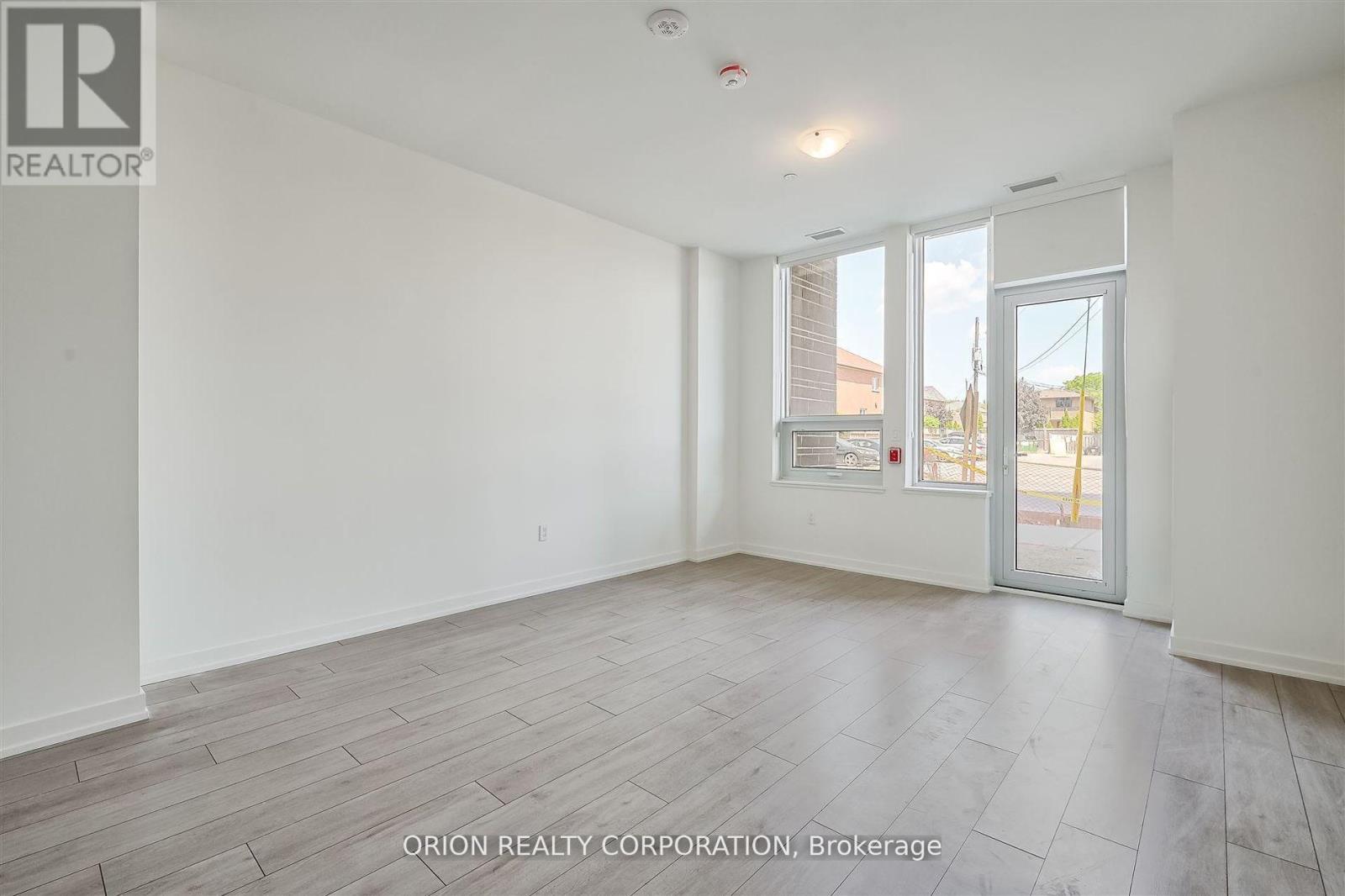 110 - 556 Marlee Avenue, Toronto, Ontario  M6B 0B1 - Photo 17 - W12479366
