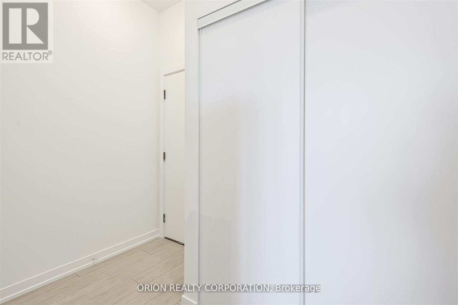 110 - 556 Marlee Avenue, Toronto, Ontario  M6B 0B1 - Photo 7 - W12479366