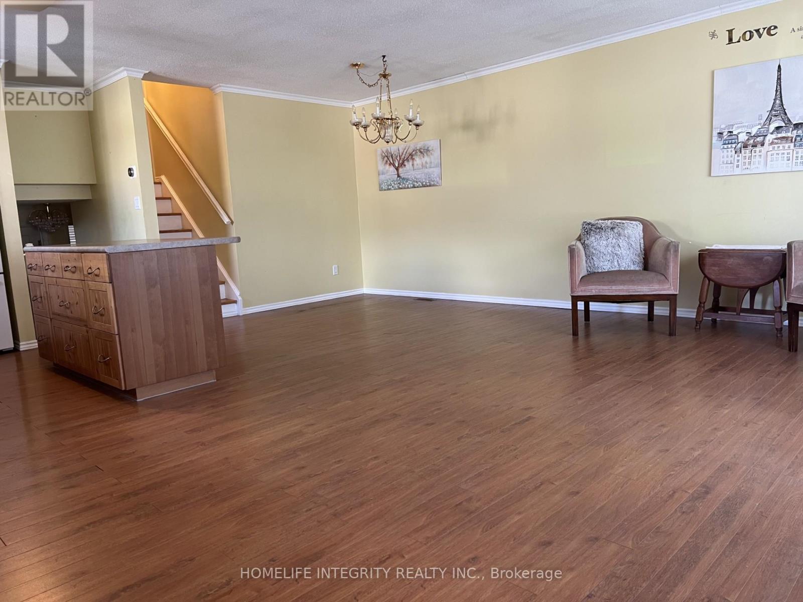163 Archdekin Drive, Brampton, Ontario  L6V 1Y8 - Photo 8 - W12479371