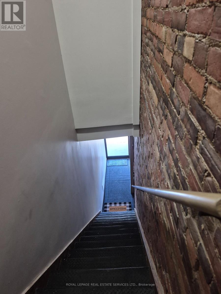 2nd Flr - 1073 College Street, Toronto, Ontario  M6H 1B2 - Photo 28 - C12478980
