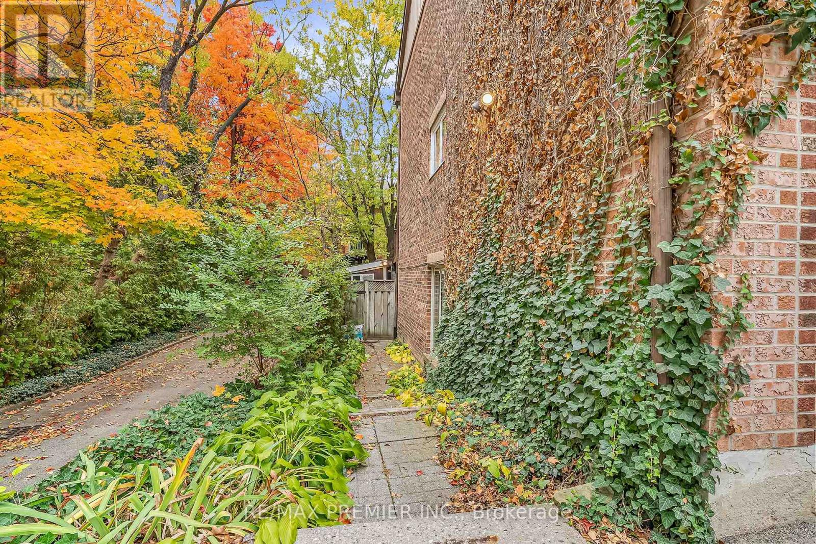 31 James Street, Vaughan, Ontario  L4L 1X6 - Photo 38 - N12479348