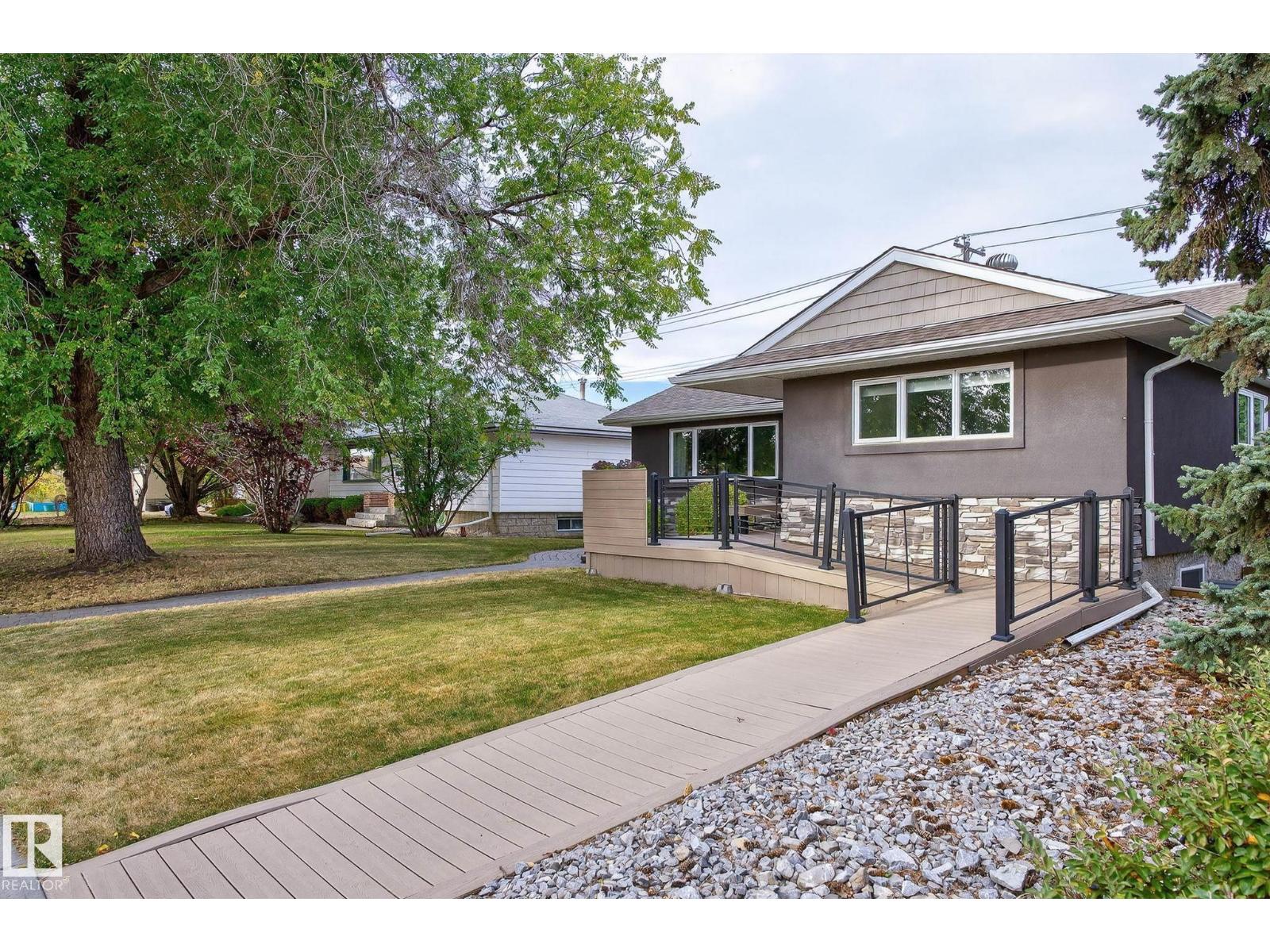 7016 75 St Nw, Edmonton, Alberta  T6C 2E7 - Photo 2 - E4463264