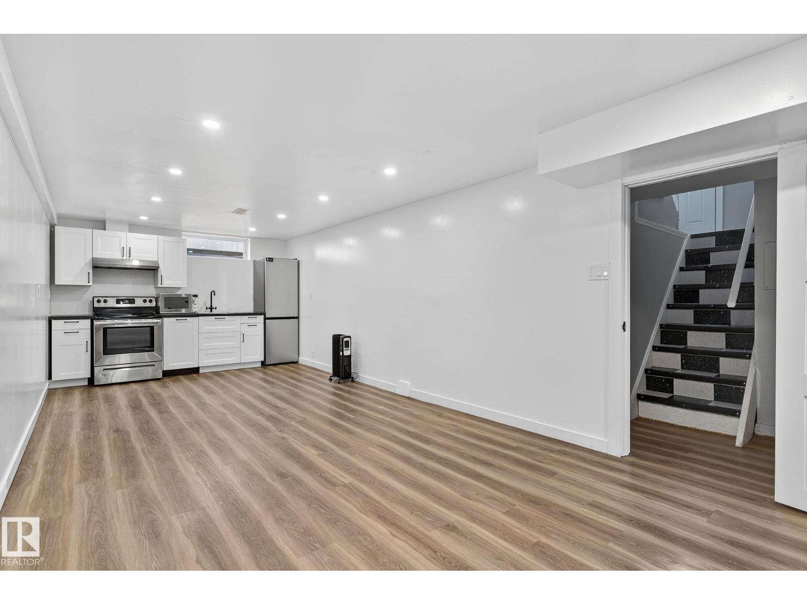 7016 75 St Nw, Edmonton, Alberta  T6C 2E7 - Photo 25 - E4463264