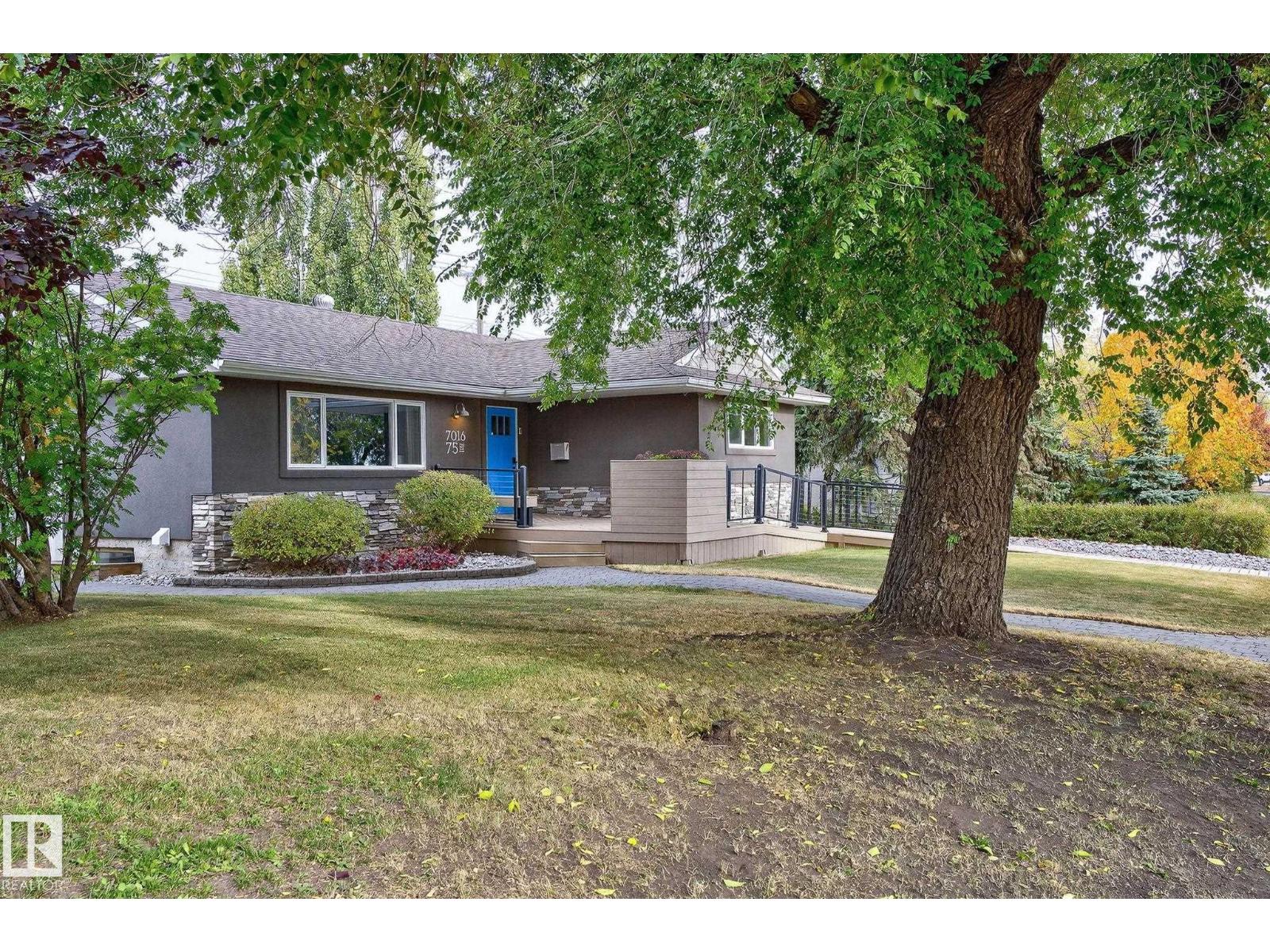 7016 75 St Nw, Edmonton, Alberta  T6C 2E7 - Photo 3 - E4463264