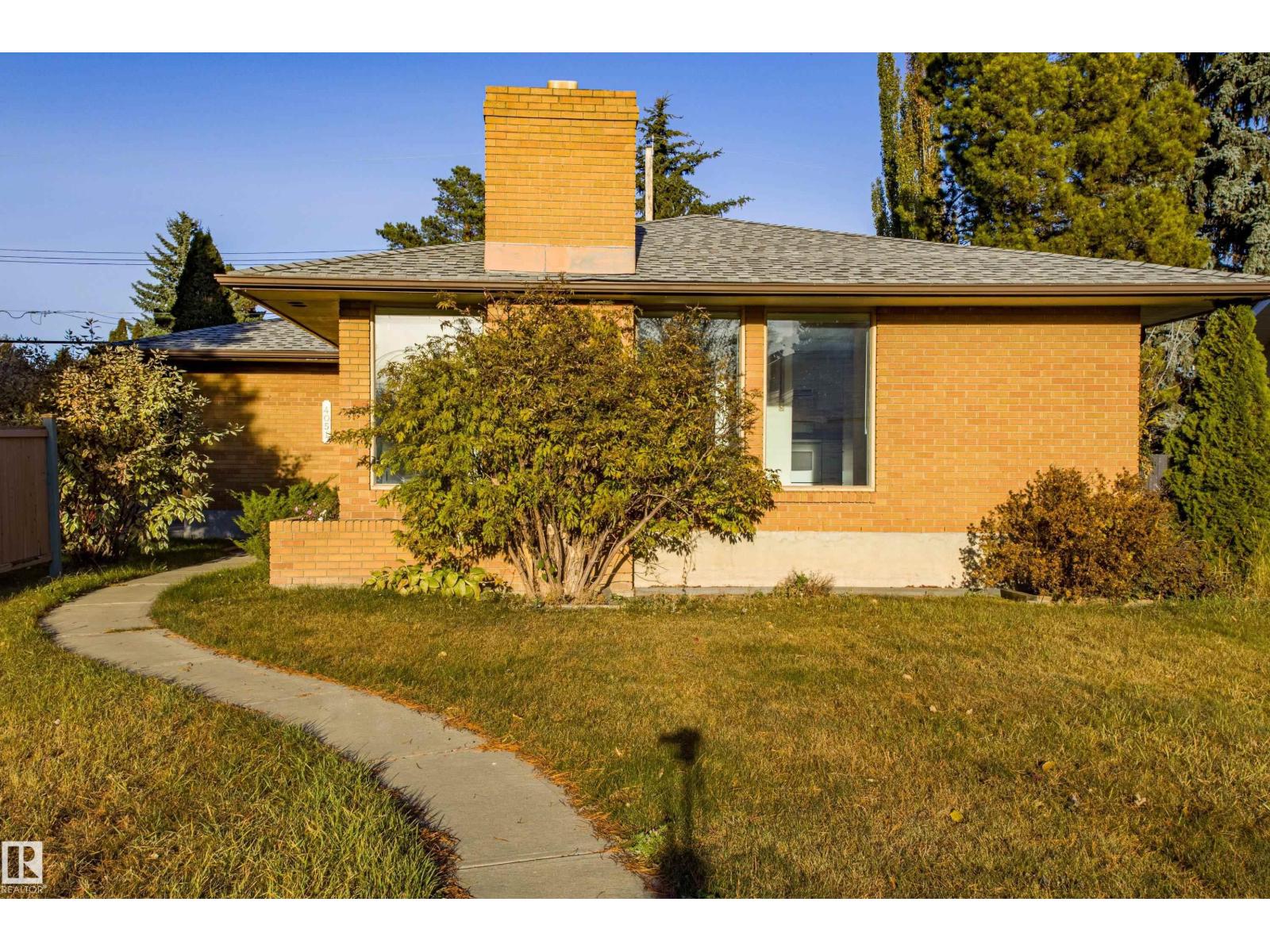 4051 120 ST NW, Edmonton, Alberta
