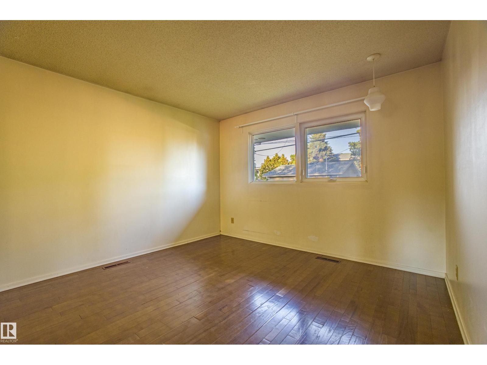 4051 120 St Nw, Edmonton, Alberta  T6J 1X7 - Photo 23 - E4463265