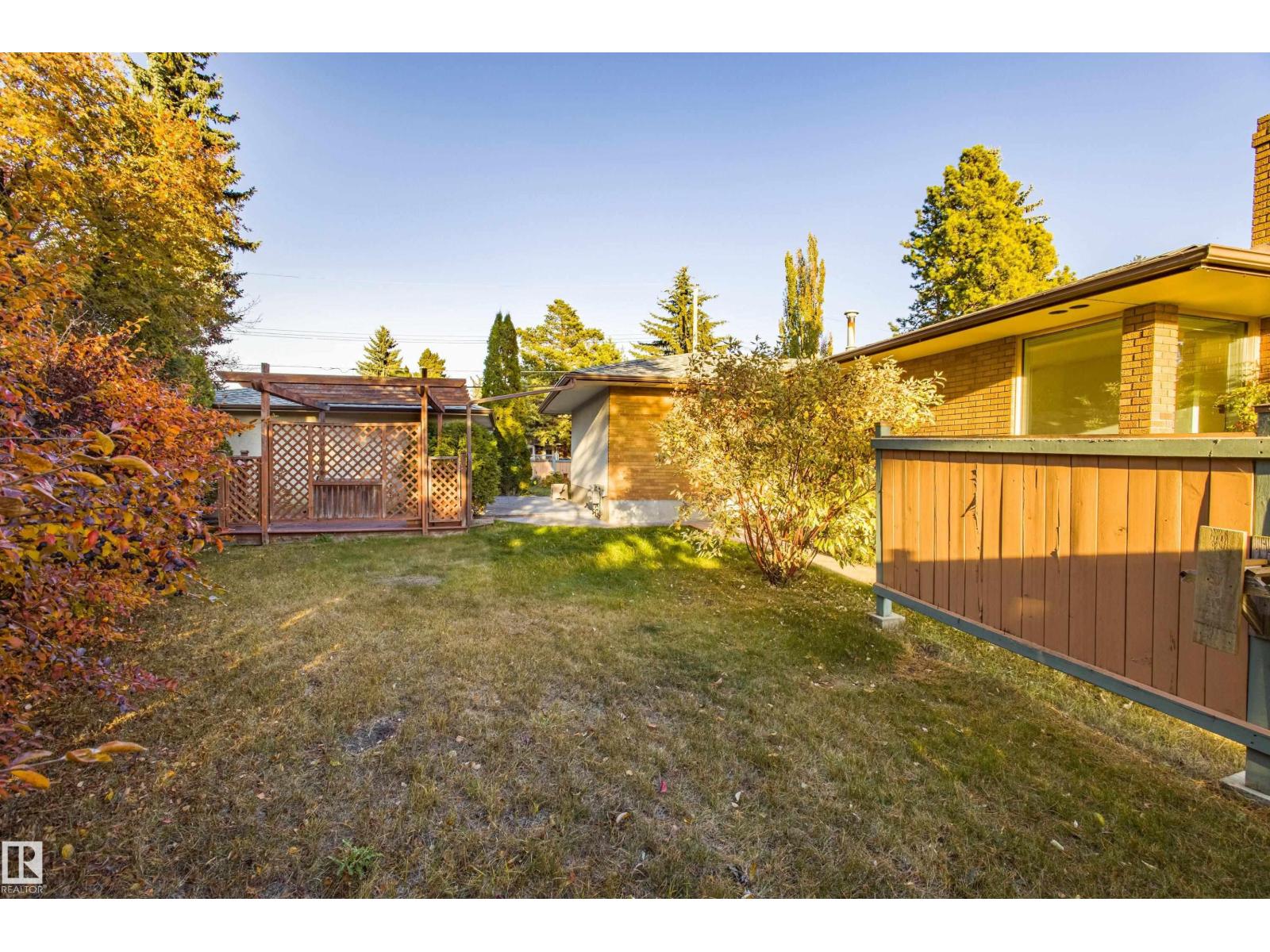 4051 120 St Nw, Edmonton, Alberta  T6J 1X7 - Photo 7 - E4463265