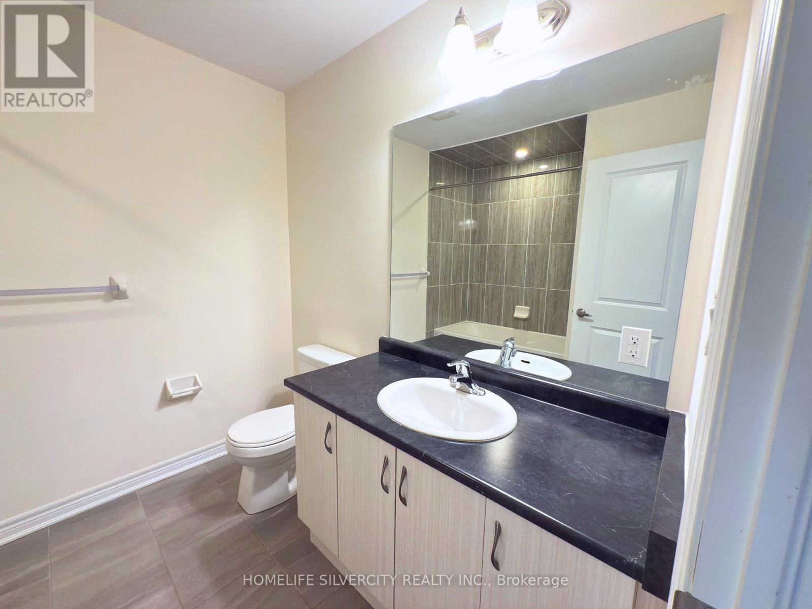 35 Sparkle Drive, Thorold, Ontario  L2V 0H2 - Photo 25 - X12479363