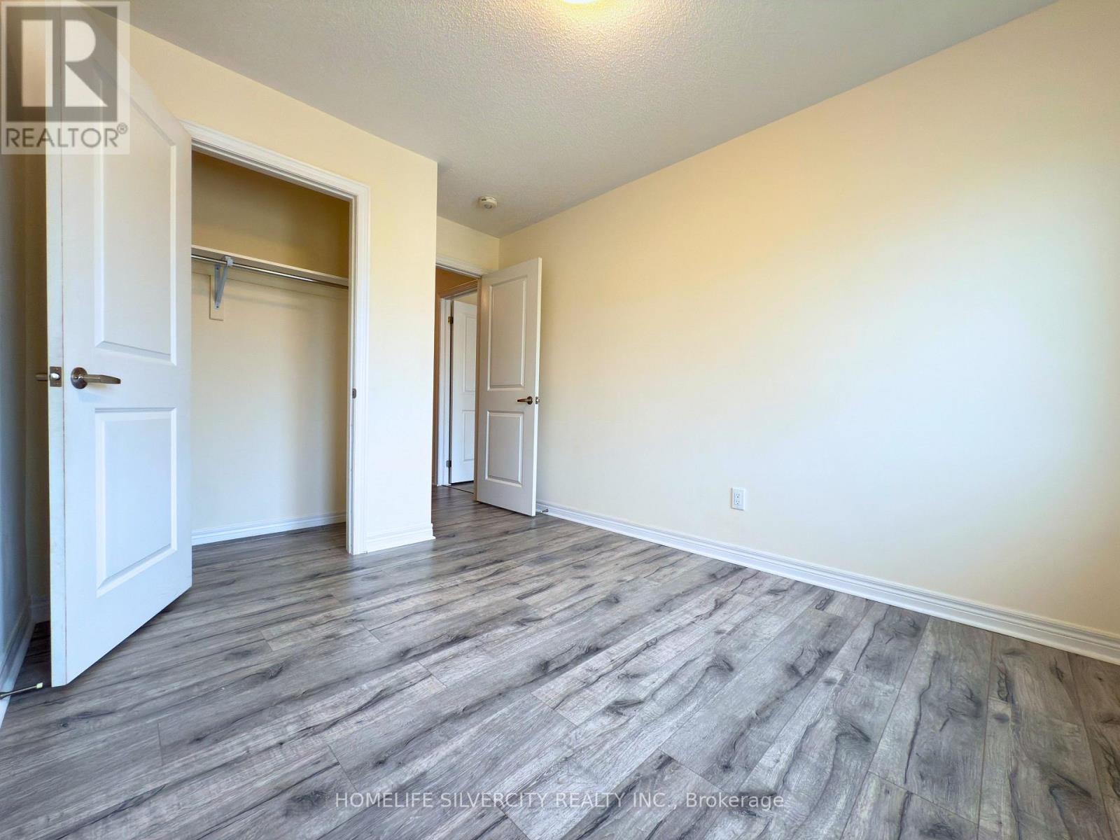 35 Sparkle Drive, Thorold, Ontario  L2V 0H2 - Photo 27 - X12479363