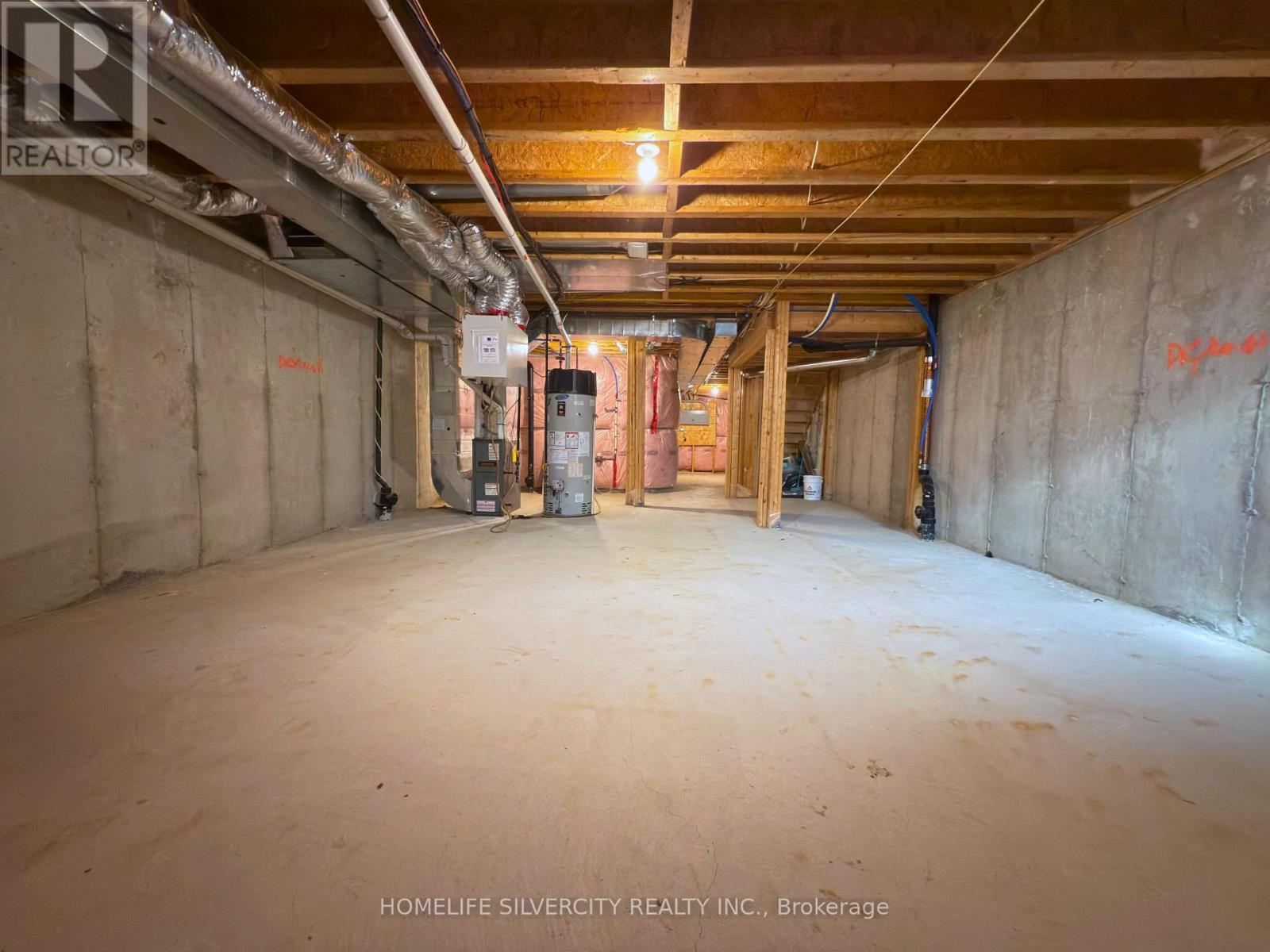 35 Sparkle Drive, Thorold, Ontario  L2V 0H2 - Photo 38 - X12479363