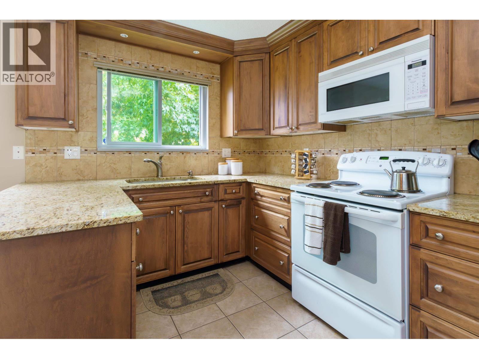 1276 Gabriola Drive, Coquitlam, British Columbia  V3E 1P5 - Photo 4 - R3061480