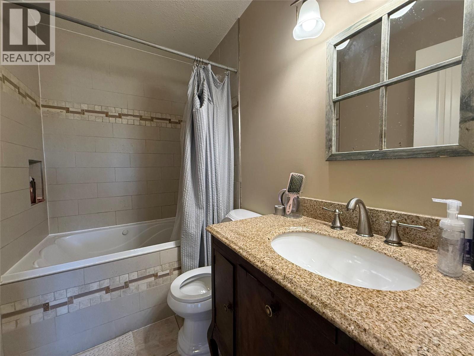 861 Nicolani Street, Kamloops, British Columbia  V2B 8C6 - Photo 13 - 10366424