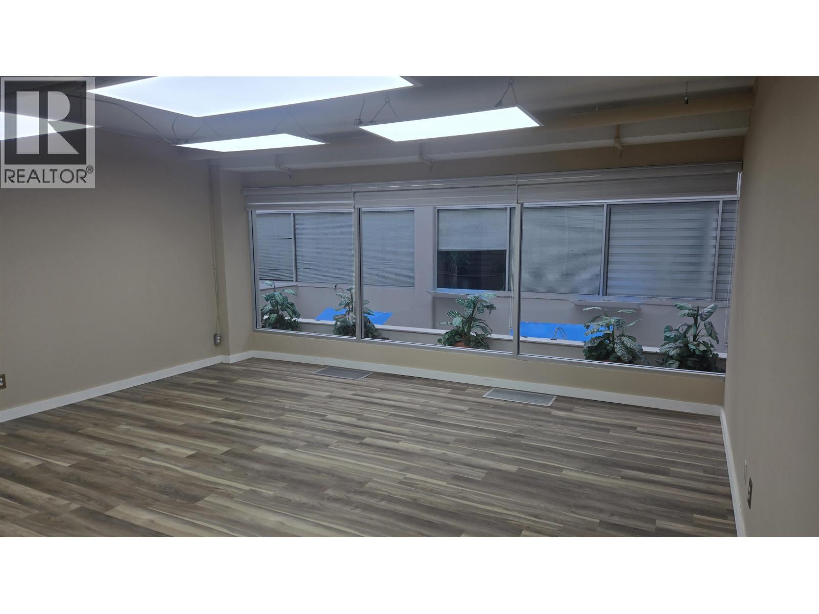 243 515 W Pender Street, Vancouver, British Columbia  V6B 6H5 - Photo 2 - C8073282