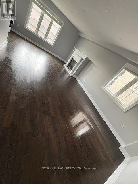 Main - 19 Wyman Crescent, Bradford West Gwillimbury, Ontario  L3Z 3J5 - Photo 18 - N12478405