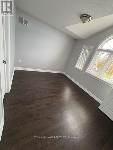 Main - 19 Wyman Crescent, Bradford West Gwillimbury, Ontario  L3Z 3J5 - Photo 19 - N12478405