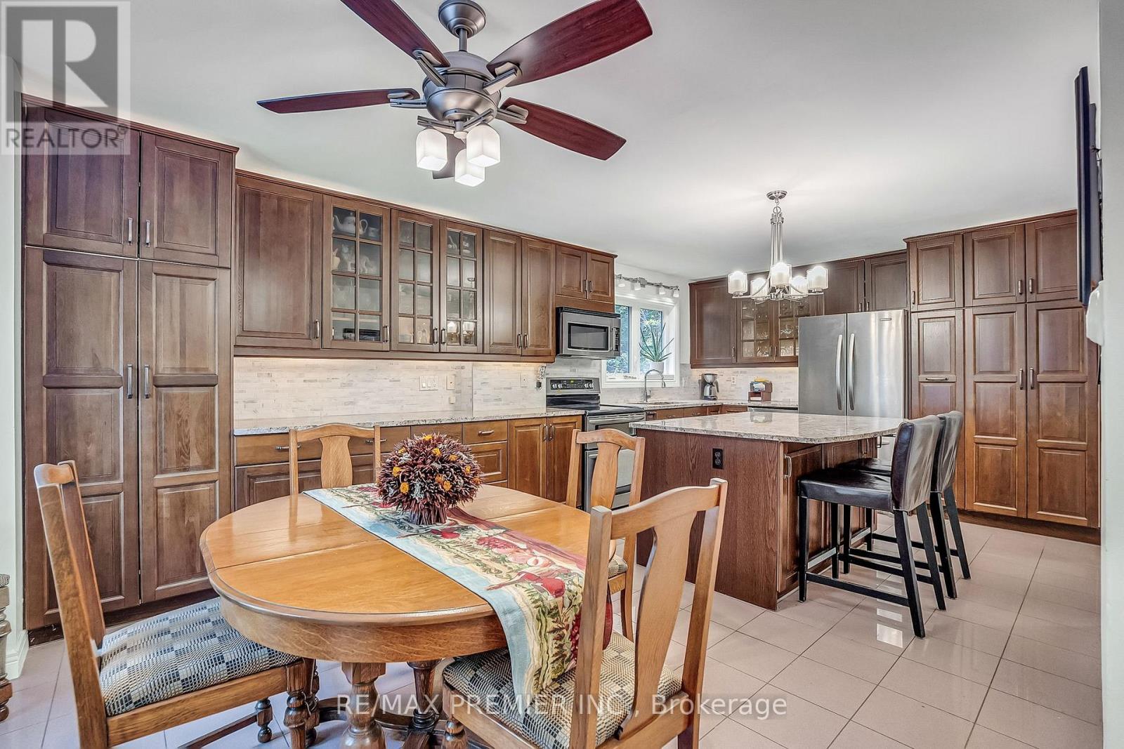 31 James Street, Vaughan, Ontario  L4L 1X6 - Photo 4 - N12479348