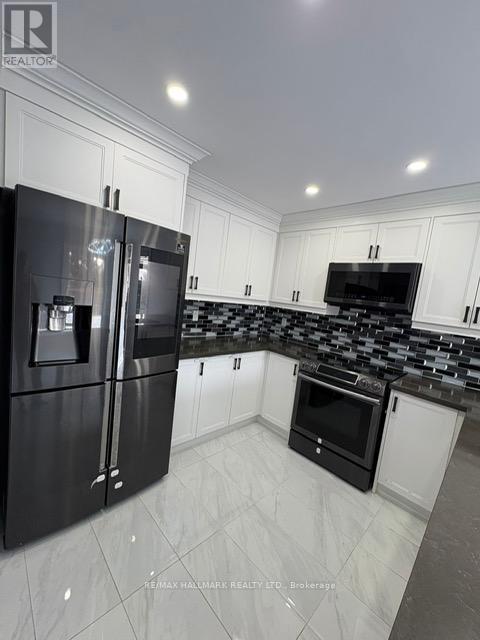 Main - 19 Wyman Crescent, Bradford West Gwillimbury, Ontario  L3Z 3J5 - Photo 2 - N12478405