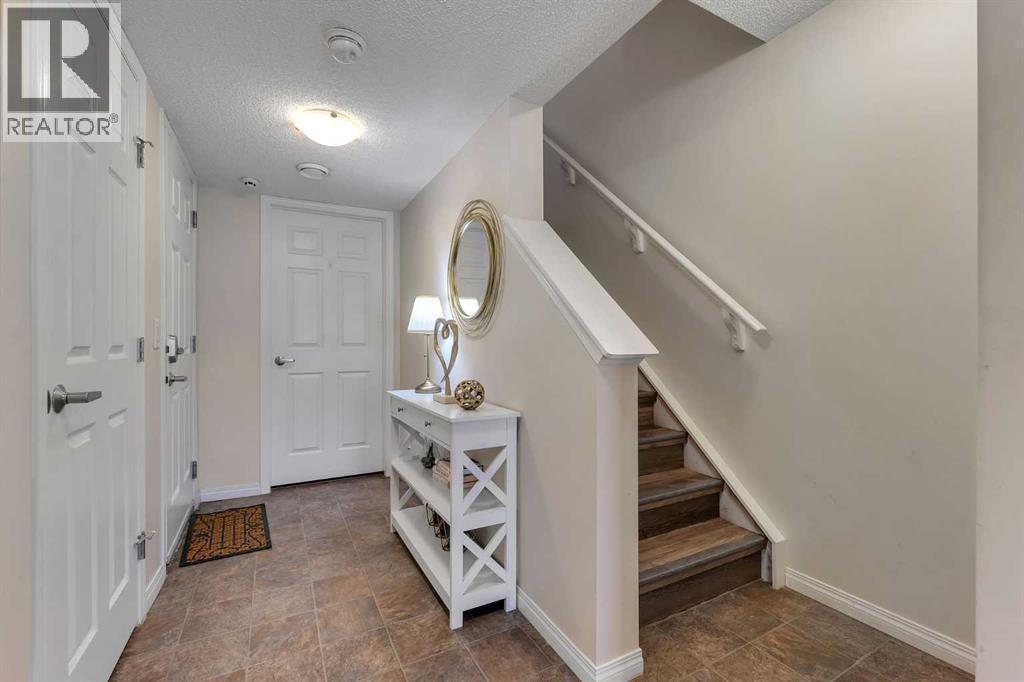 Property at 337 Windford Green SW image 4