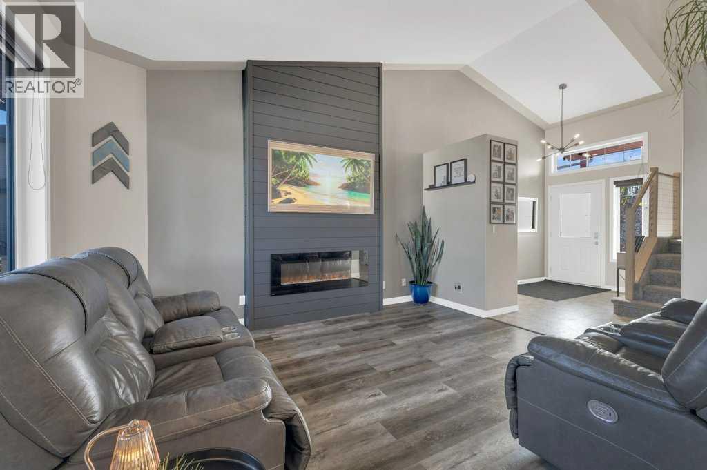 9 Rozier Close, Sylvan Lake, Alberta  T4S 0B8 - Photo 7 - A2266131