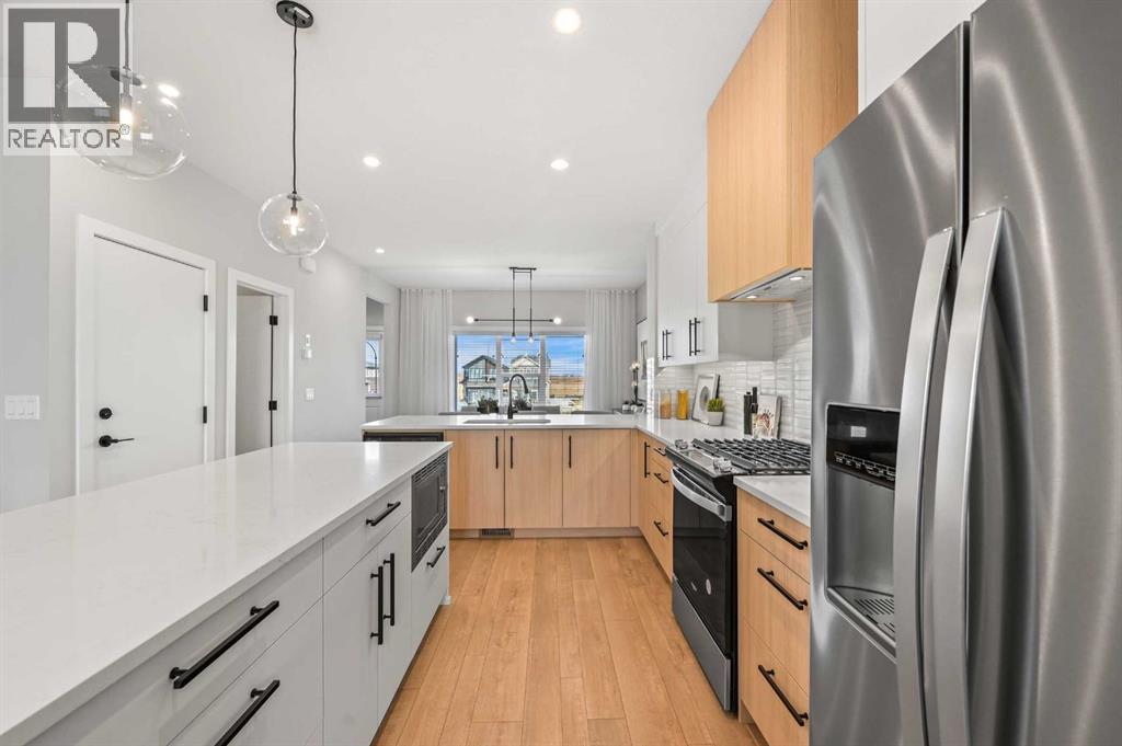 63 Raven Point Se, Calgary, Alberta  T2X 4G4 - Photo 6 - A2261932