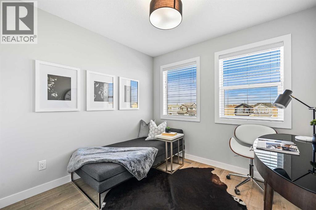 63 Raven Point Se, Calgary, Alberta  T2X 4G4 - Photo 17 - A2261932