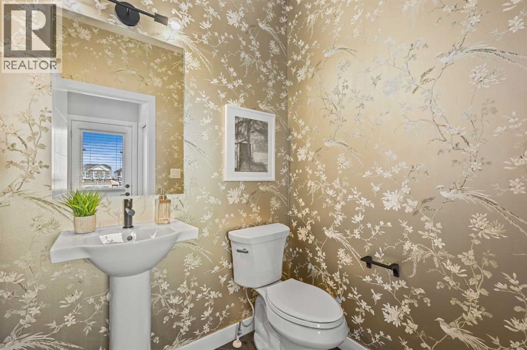 63 Raven Point Se, Calgary, Alberta  T2X 4G4 - Photo 11 - A2261932