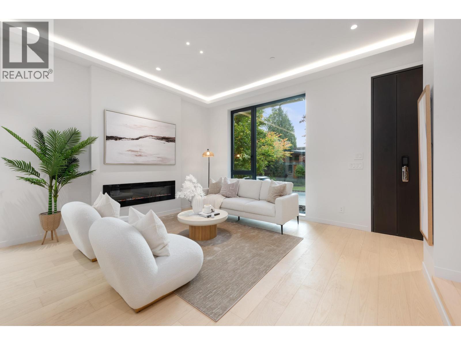 2 8226 Adera Street, Vancouver, British Columbia  V6P 2R8 - Photo 3 - R3060282